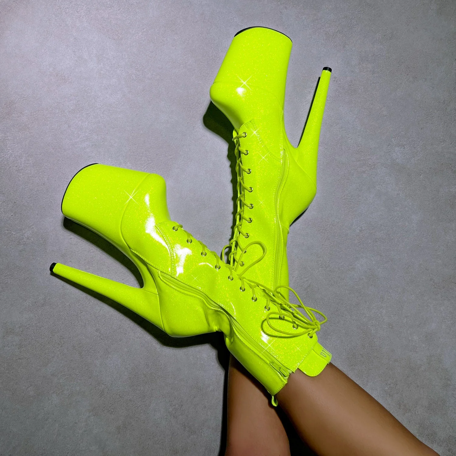 The Glitterati Boot - Citrus Yellow Burst - 8 INCH - Image 3