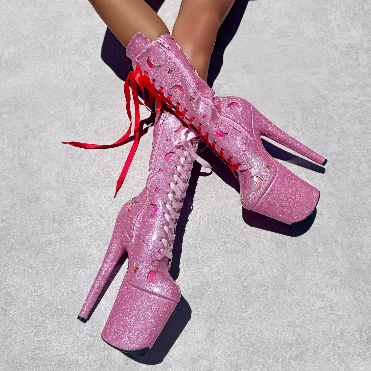 The Glitterati Cosmic Boot - Pink Sparkle - 8INCH - Image 7