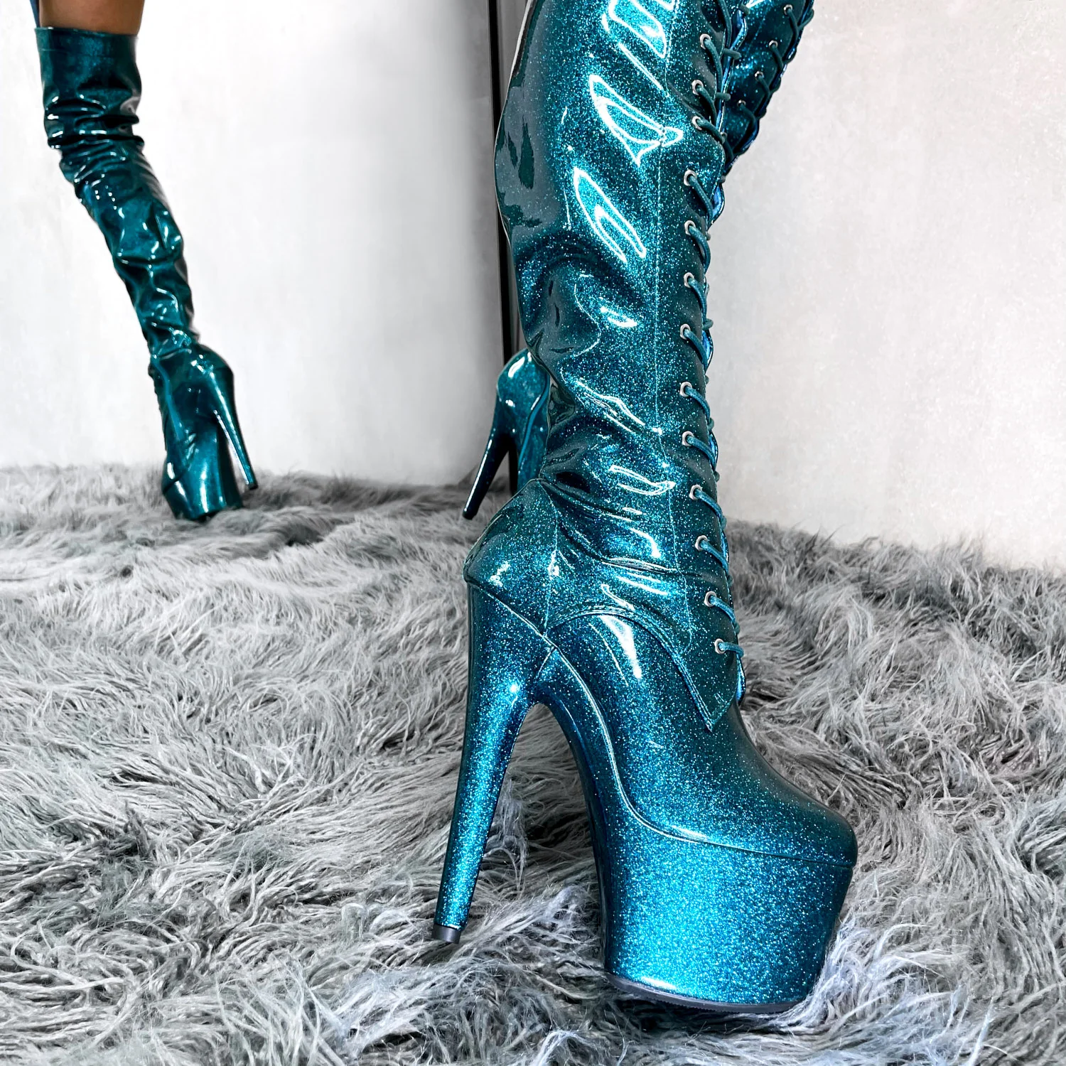 Glitterati Thigh High - Ocean Eyes - 7 INCH - Image 5