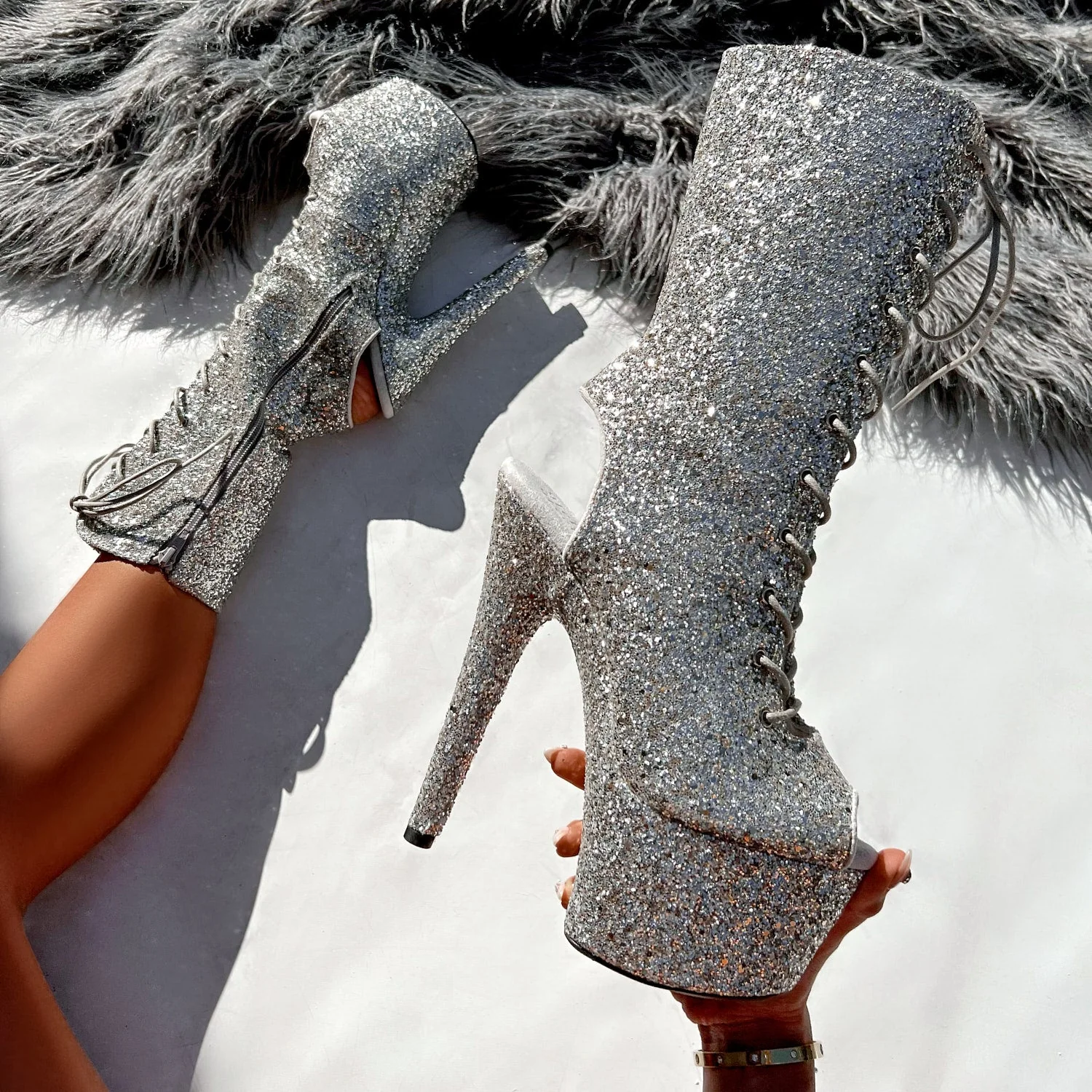 The Glitterati Xtra - OHOT Boot - Monroe 7INCH - Image 3